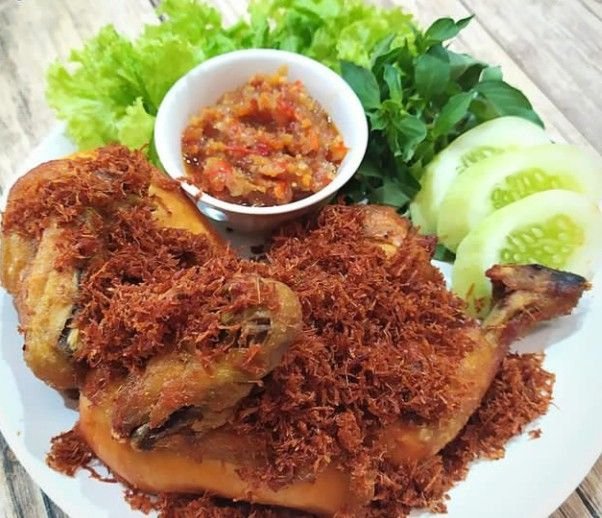 ayam goreng serundeng