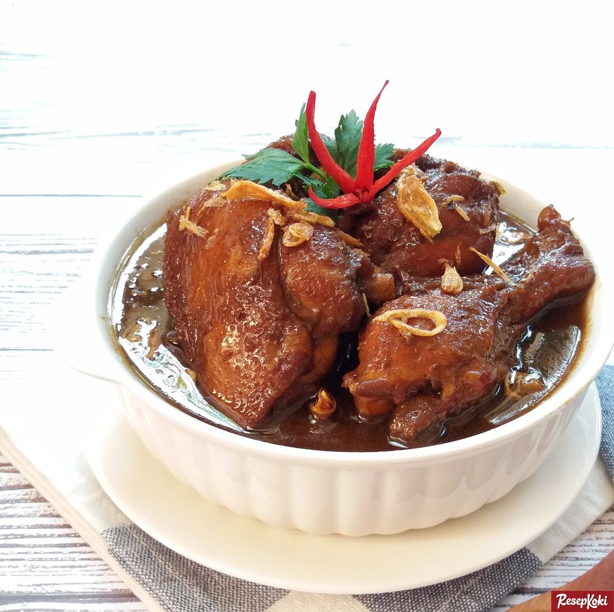 SEMUR AYAM