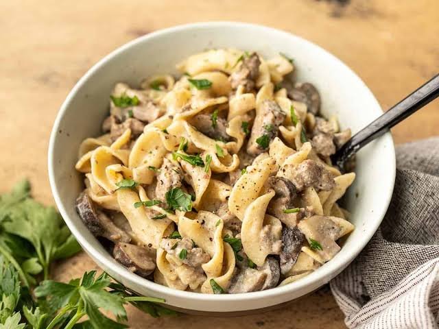 Resep Mudah Beef Stroganoff Gurih Praktis Untuk Pemula: