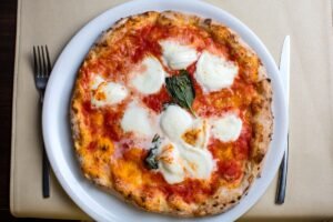 Rahasia Adonan Pizza Neapolitan Renyah Dan Lembut